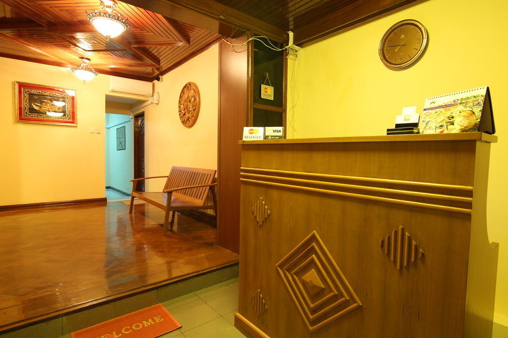 Hotel Hundred Moon Yangon Exterior foto
