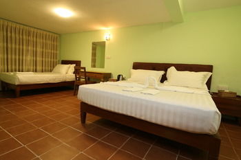 Hotel Hundred Moon Yangon Exterior foto